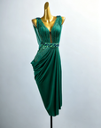 Asymmetrisches langes Latein-Tanzkleid mit Kristallgürtel und Perlenstickerei, Latein/Rhythm