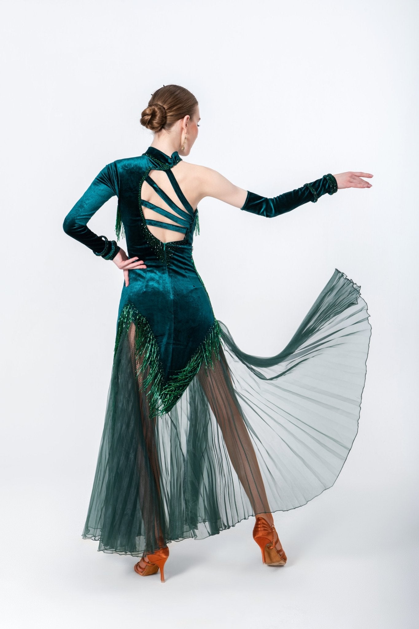 One - sleeve Pleated Skirt Crystalline Smooth Dress Latin/Rhythm 